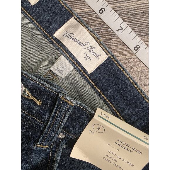 Universal Thread High-Rise Skinny Jeans size 2 R - Dark Wash - NEW - Picture 4 of 7